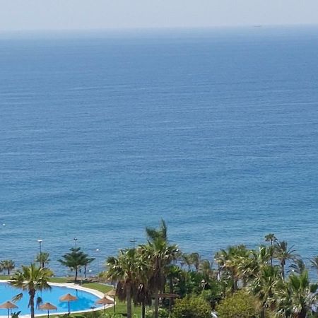 Frente Al Mar Apartment เบนัลมาเดนา ภายนอก รูปภาพ