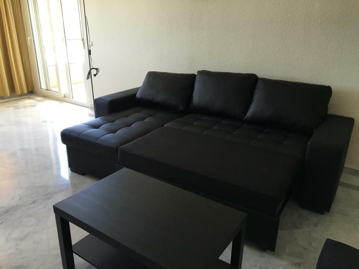 Frente Al Mar Apartment เบนัลมาเดนา ภายนอก รูปภาพ
